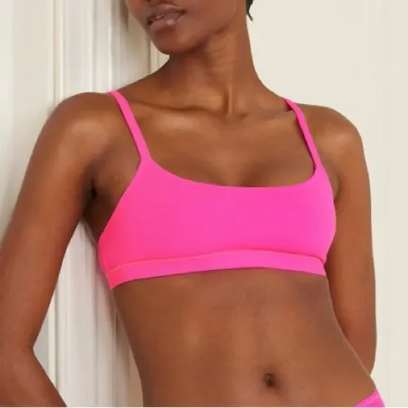 SKIMS Fits Everybody Scoop Neckline Bralette Bra Neon Pink Size Small - Picture 1 of 4